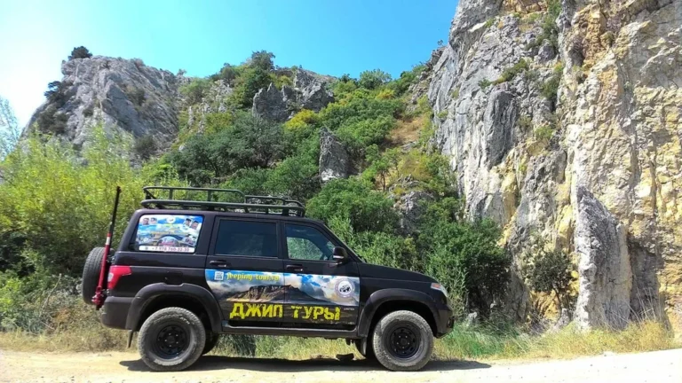 🚙 ДЖИП-ТУР: АЙ-ПЕТРИ + ВОДОПАД УЧАН-СУ