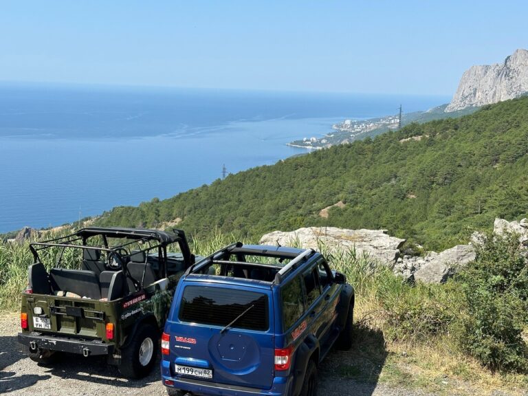 🚙 ДЖИП-ТУР: АЙ-ПЕТРИ + ВОДОПАД УЧАН-СУ